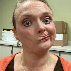 Meet your Posher, Erin